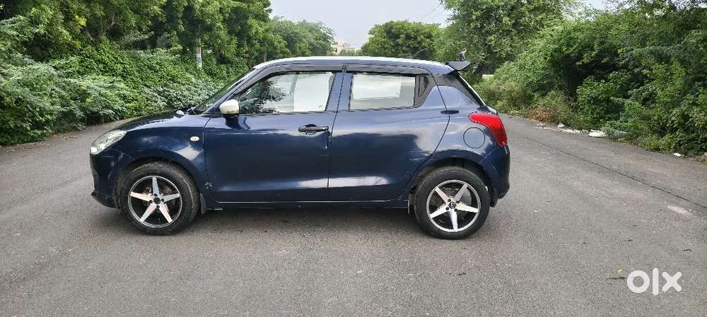 Maruti Suzuki Swift Petrol Manual 2023