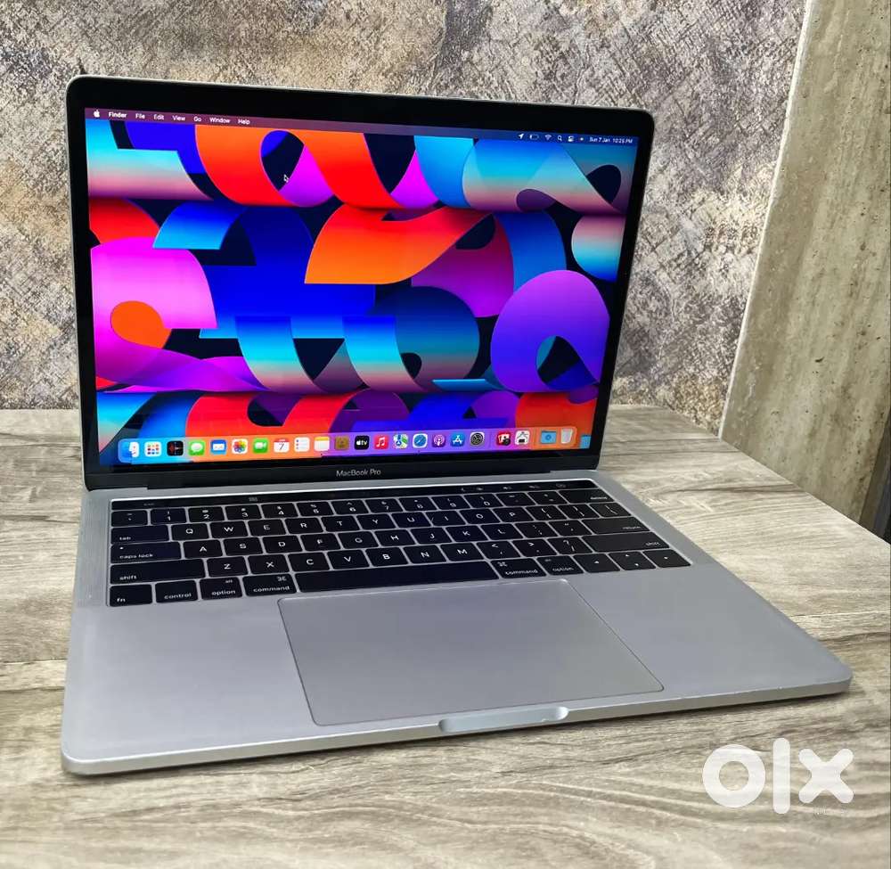 Apple MacBook Pro 13 inch TouchBar Mac Book MacaBook Laptop Hp Dell