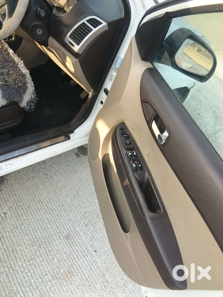 Hyundai I20 2011 Petrol 100000 Km Driven