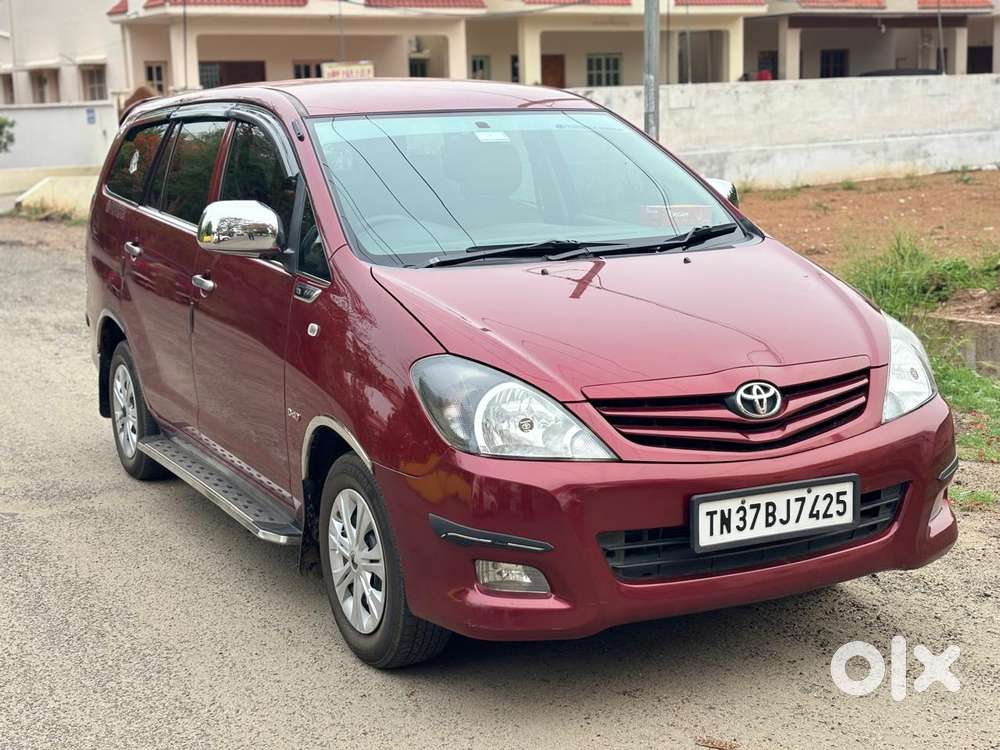 Toyota Innova 2.5 G (diesel) 8 Seater, 2010, Diesel