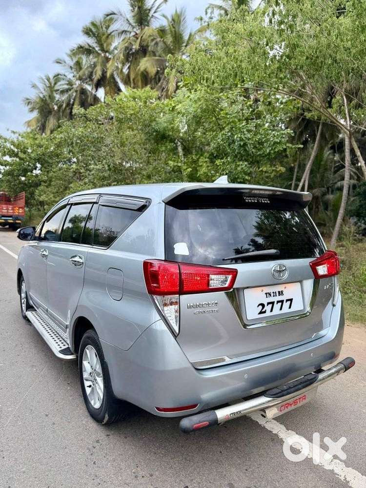 Toyota Innova Crysta 2.4 V 8 Str, 2017, Diesel