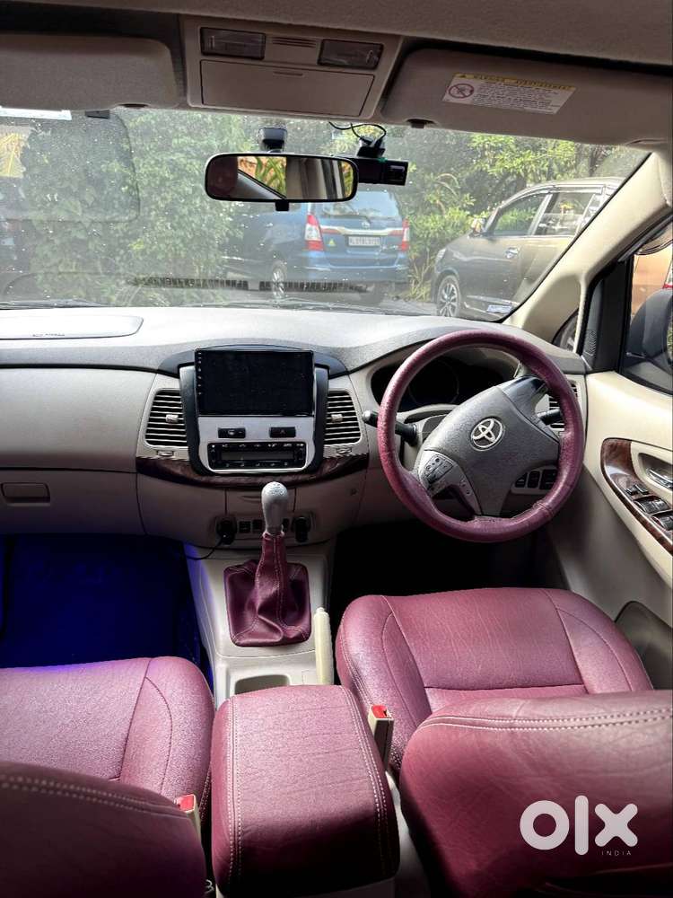 Toyota Innova 2012 Diesel Well Maintained