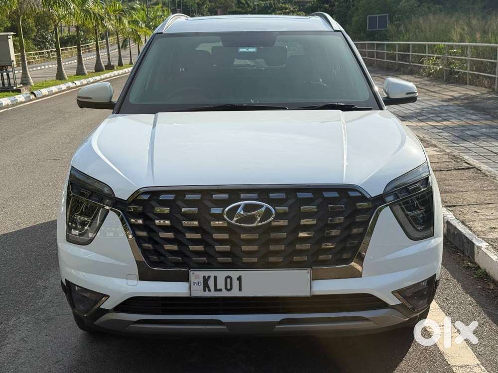 Hyundai Alcazar Platinum 2.0 Petrol Manual &ndash; 2022 Model