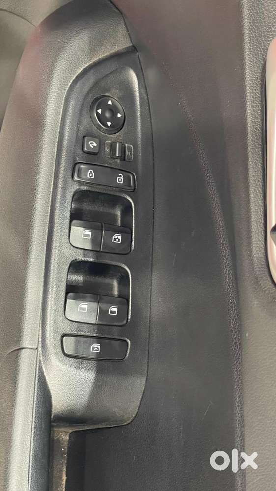 Hyundai Venue S Turbo, 2021, Petrol