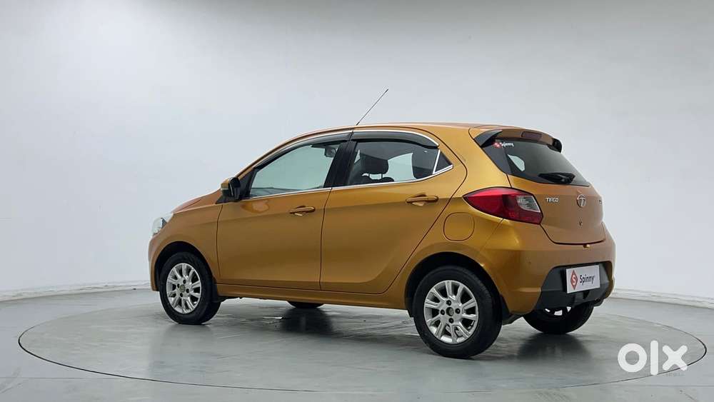 Tata Tiago Xza, 2017, Petrol