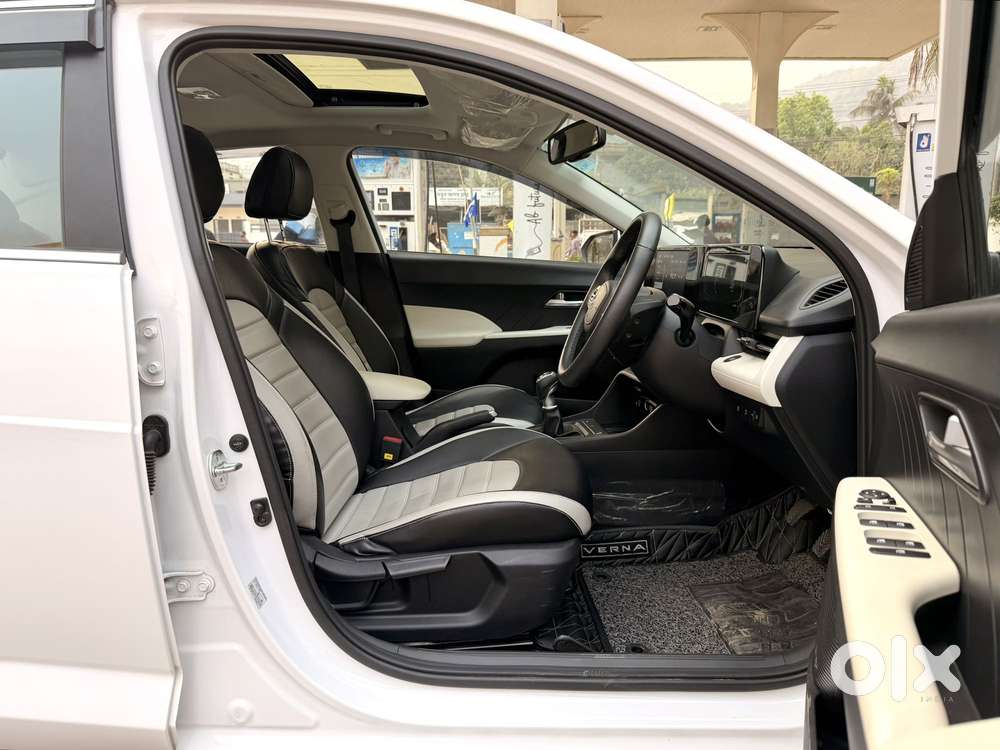 Hyundai Verna 1.5 Sx Vtvt, 2023, Petrol