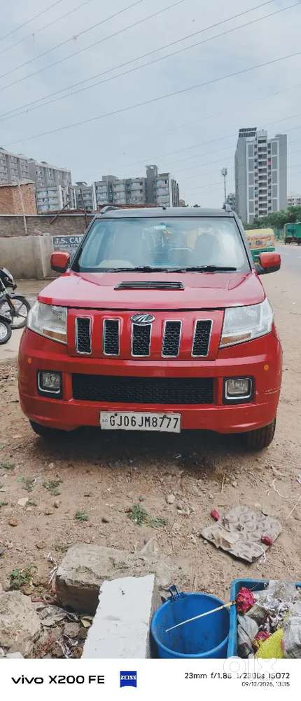 Mahindra Tuv 300 2015