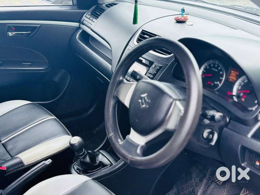 Maruti Suzuki Swift Vxi Optional, 2016, Petrol