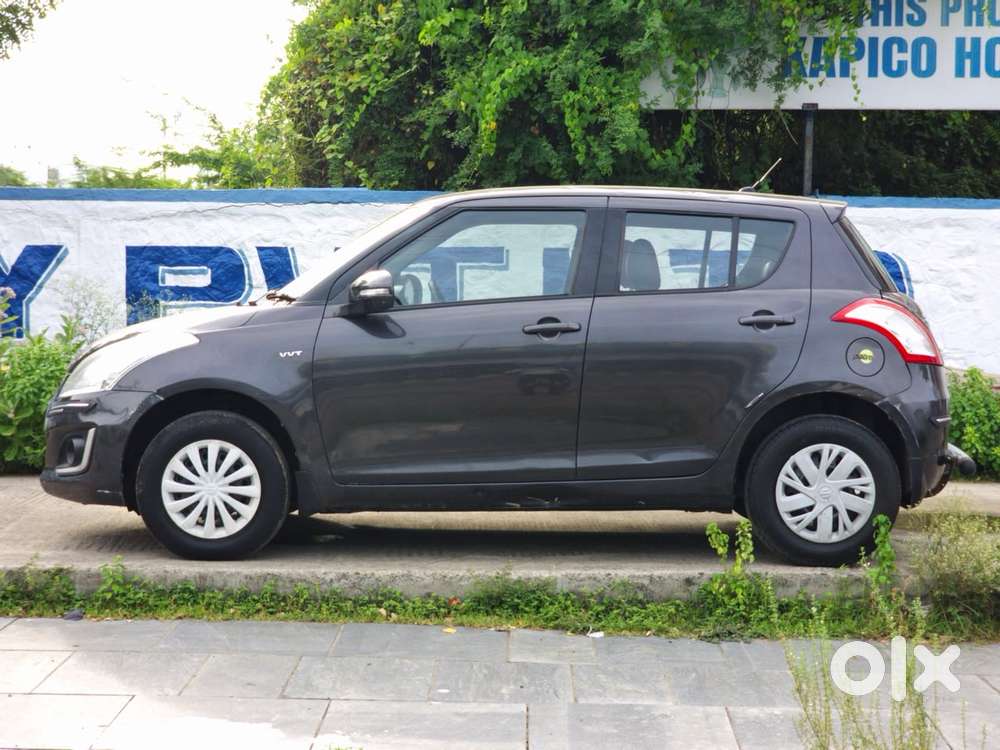 Maruti Suzuki Swift Vxi 1.2 Abs Bs-iv, 2015, Petrol