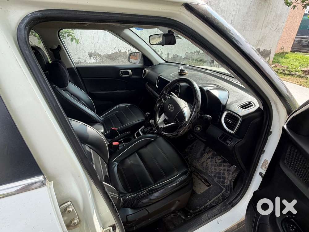 Hyundai Venue Petrol Good Condition