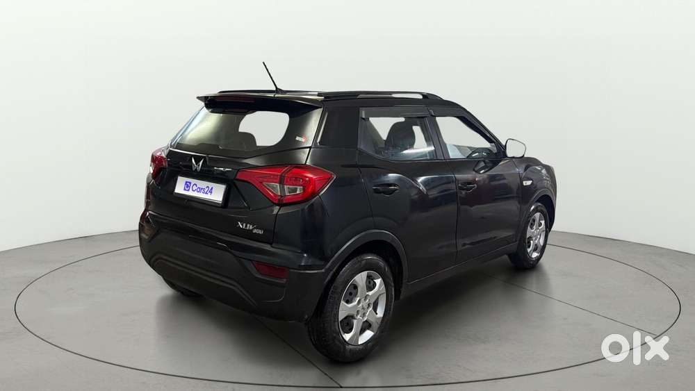 Mahindra Xuv300 W6, 2023, Cng & Hybrids