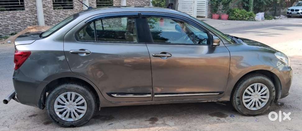 Maruti Suzuki Dzire 1.2 Vxi, 2022, Petrol