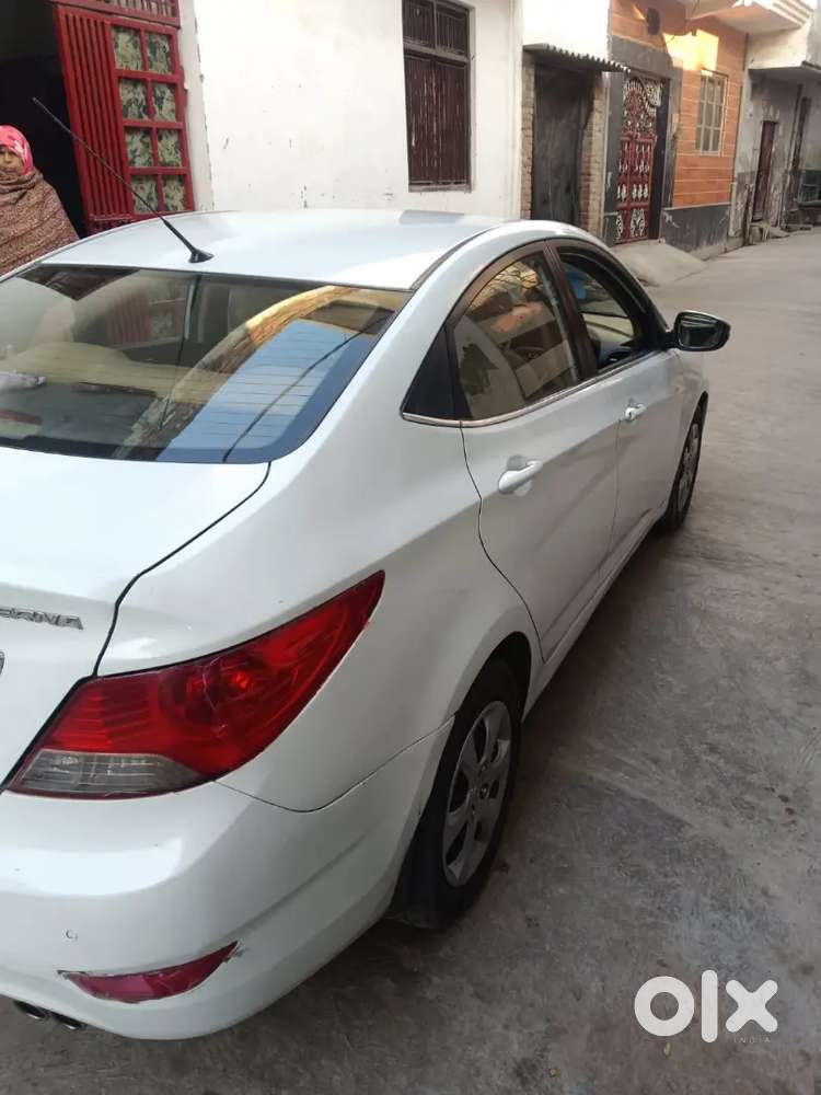 Hyundai Verna 1.6 Ex 2012