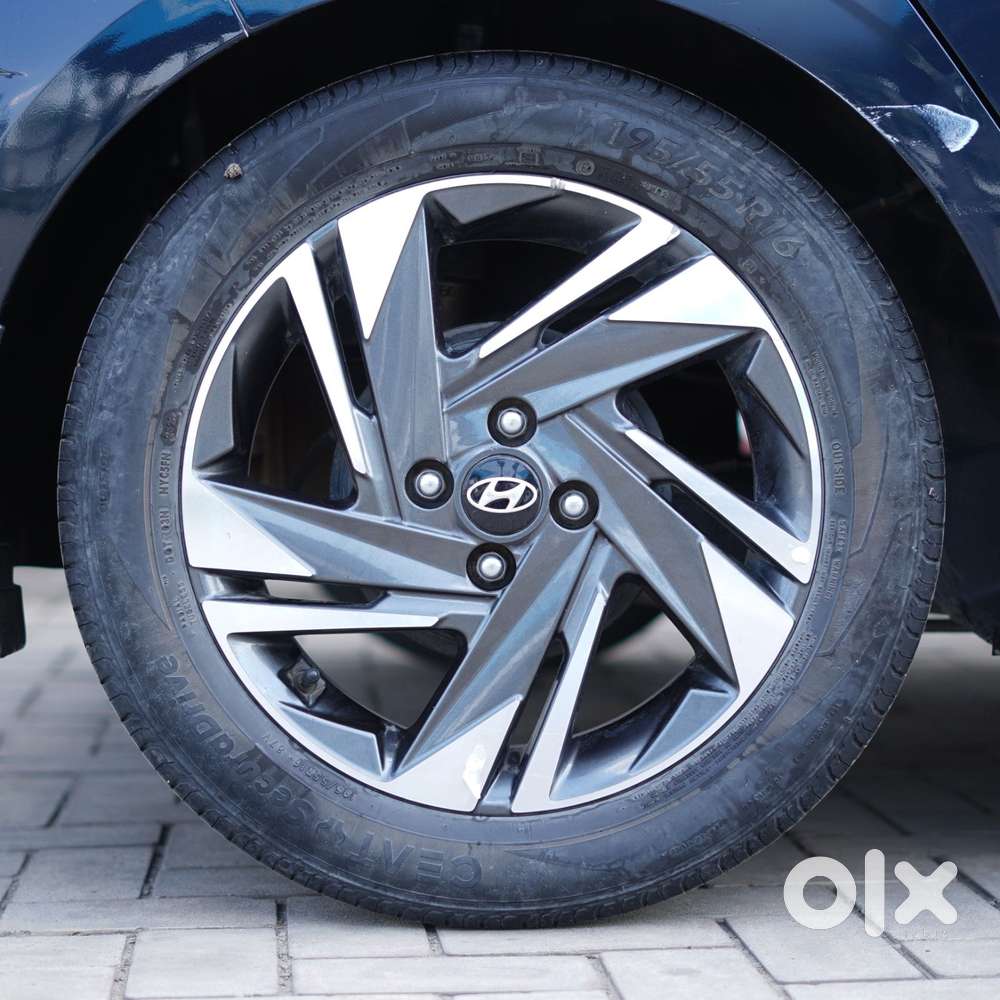 Hyundai I20 Petrol Asta, 2023, Petrol