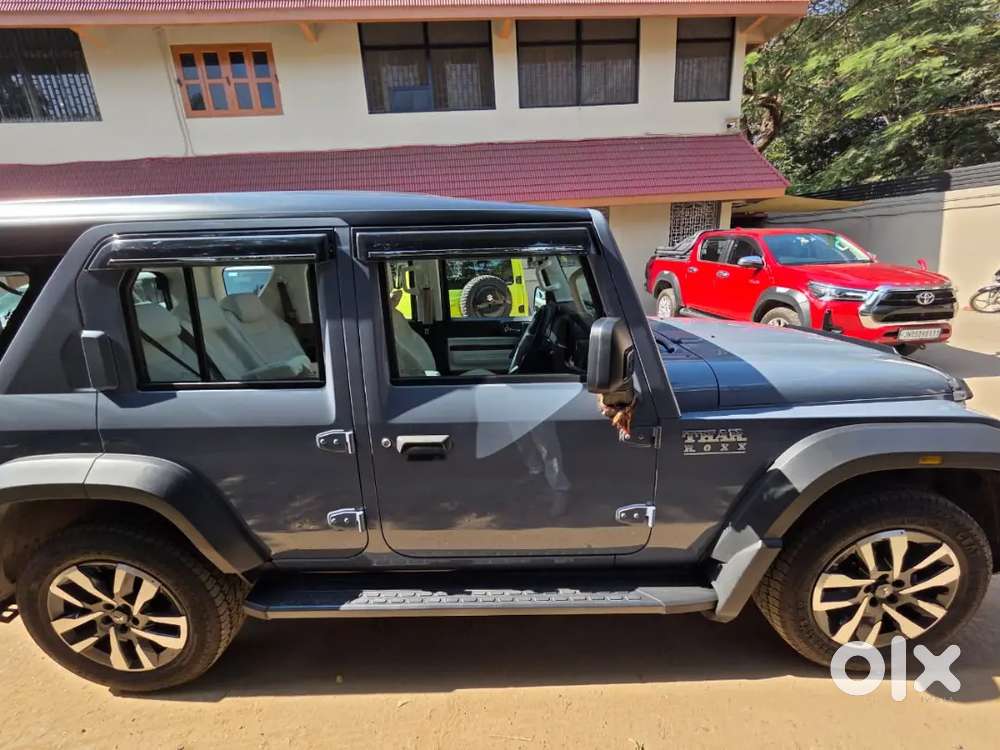 Mahindra Thar Roxx 2025 Top Model