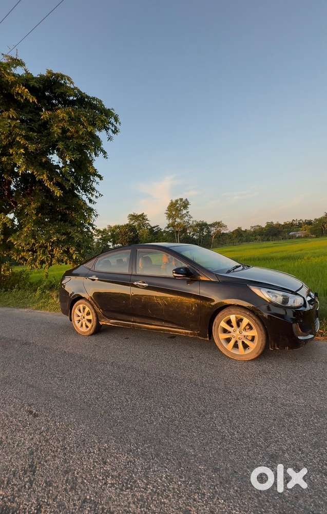 Hyundai Fluidic Verna 2011