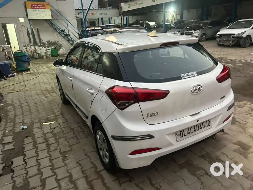 Hyundai I20 Petrol Magna 2015 Manual