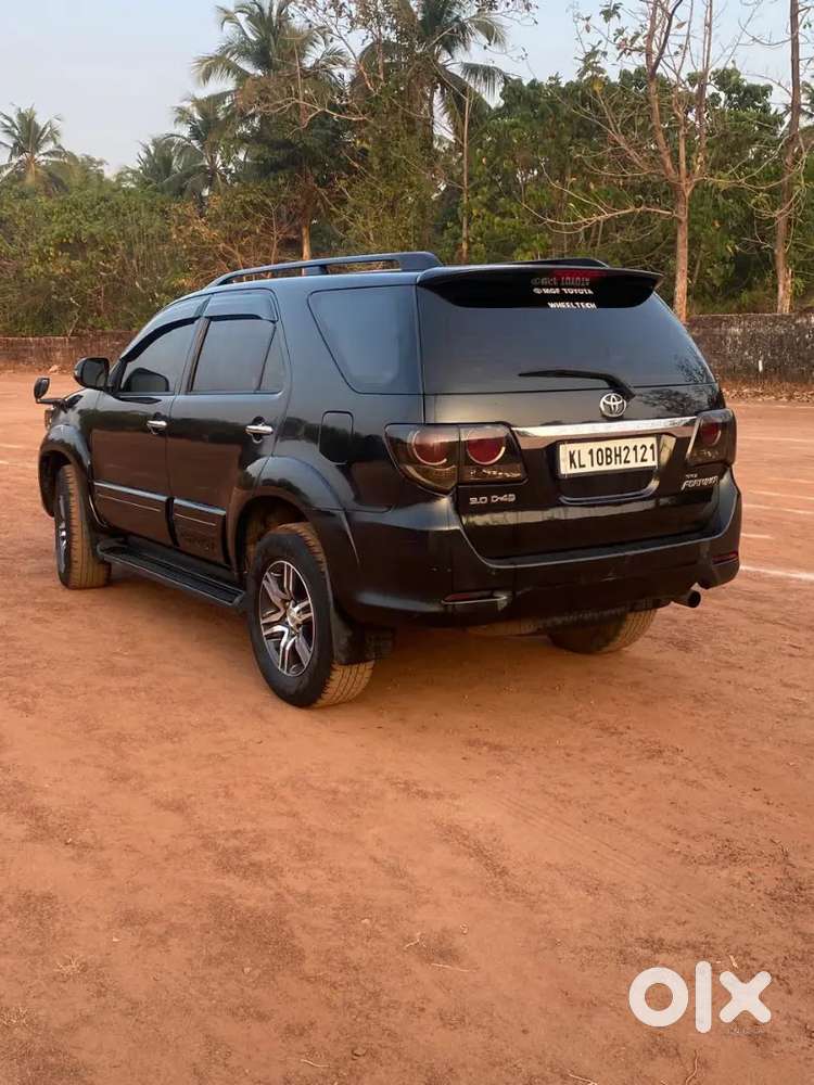 Toyota Fortuner Legender 2011