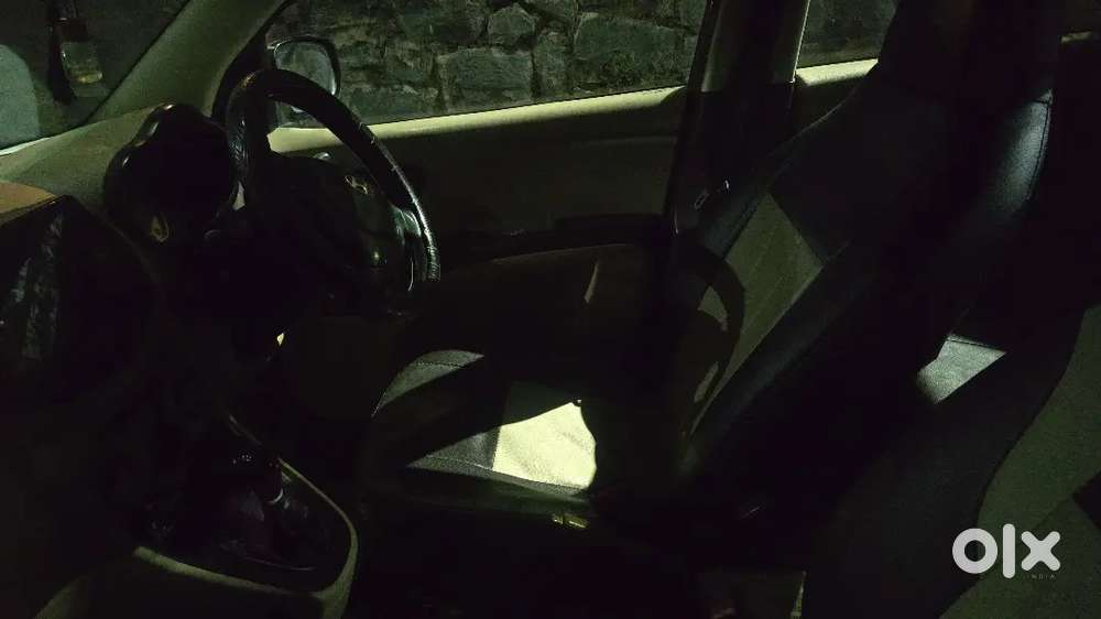 Hyundai I10 Sportz Petrol 2010