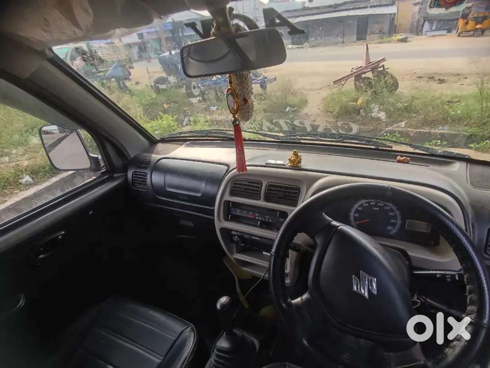 Mahindra Xylo 2016