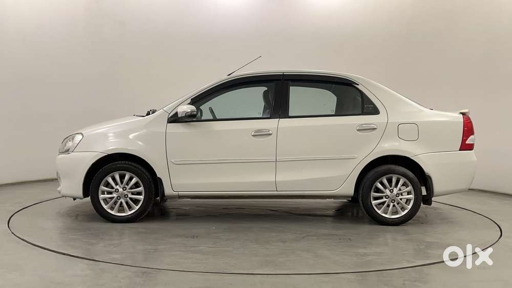 Toyota Etios Vx, 2015, Petrol