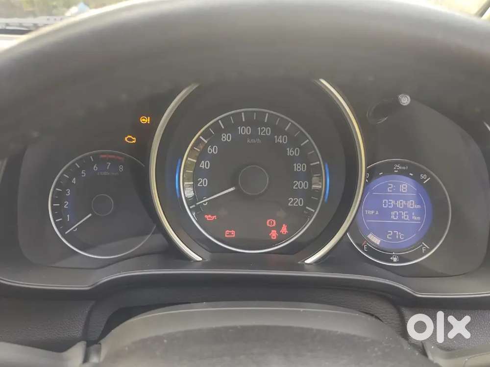 Honda Jazz 2018 Petrol 35000 Km Driven Company Service Well Maintend .