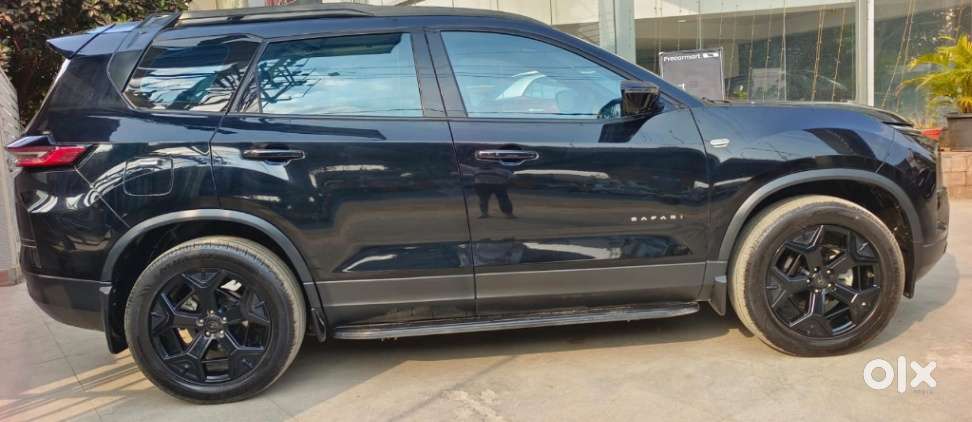 Tata Safari Accomplished Plus Dark Edition At, 2024, Diesel