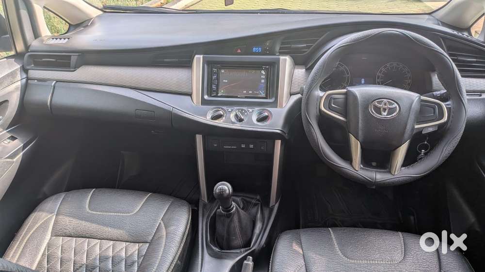 Toyota Innova Crysta 2.4 G Mt, 2016, Diesel