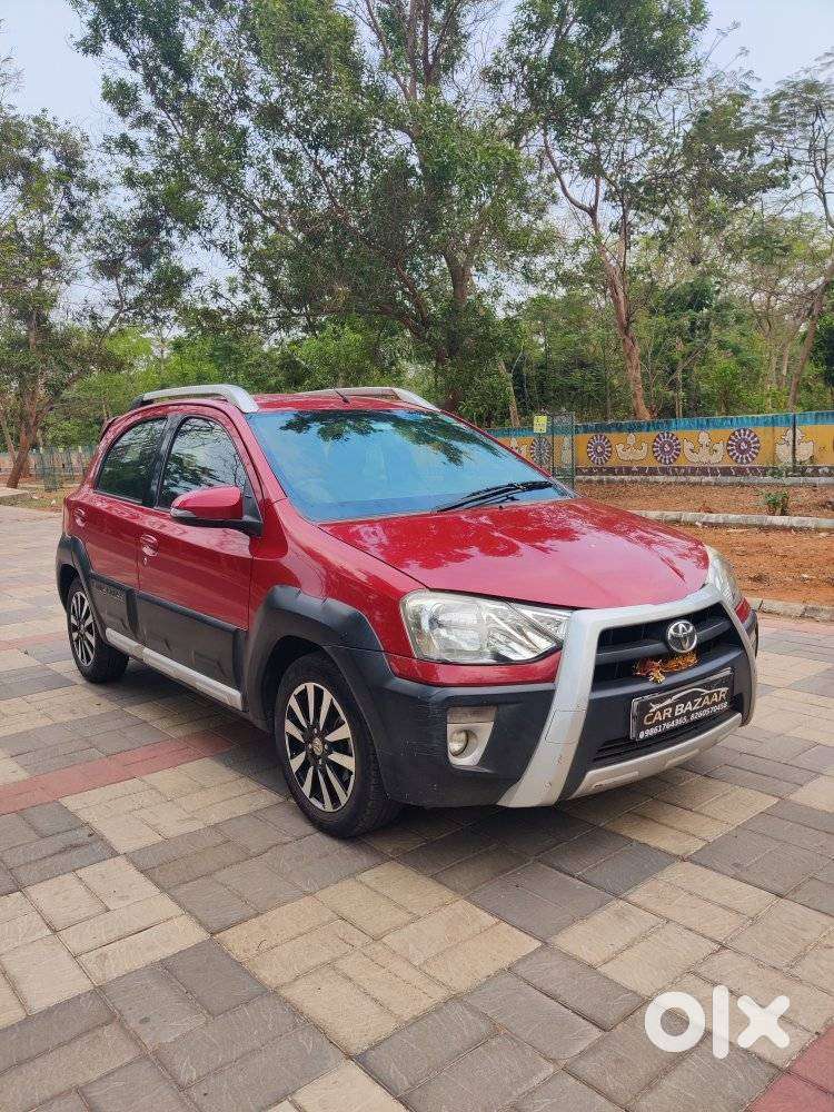 Toyota Etios Cross 1.2l G, 2017, Petrol