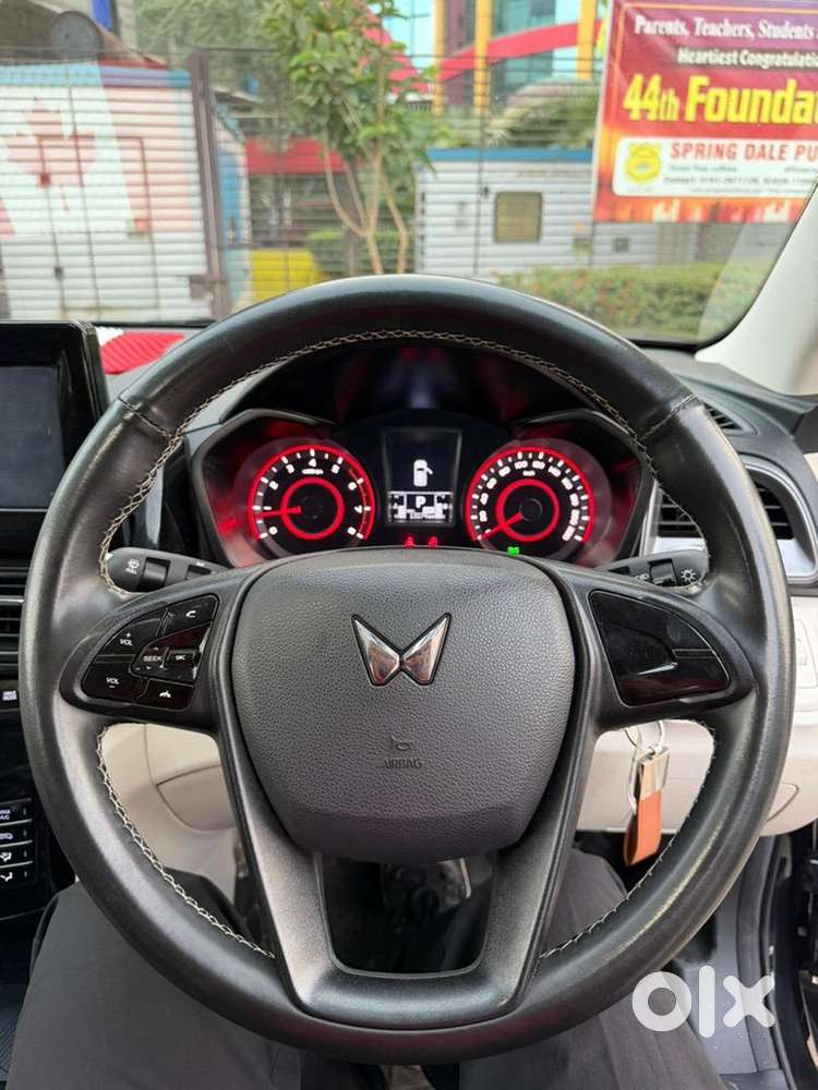 Mahindra Xuv 3xo 2024 December  Petrol 13000 Km Driven
