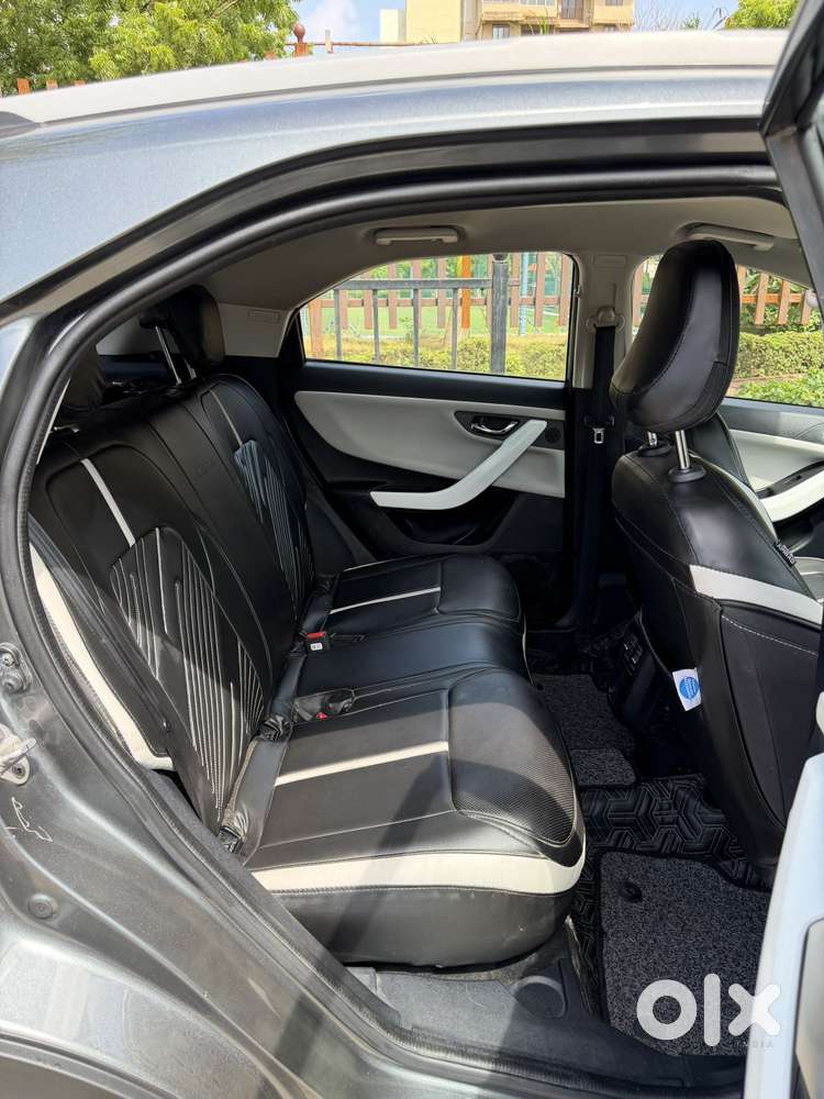 Tata Nexon, 2024, Petrol