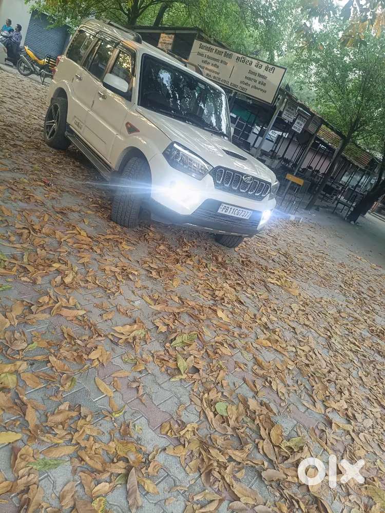 Mahindra Scorpio S10 2017 Diesel 93000 Km Driven