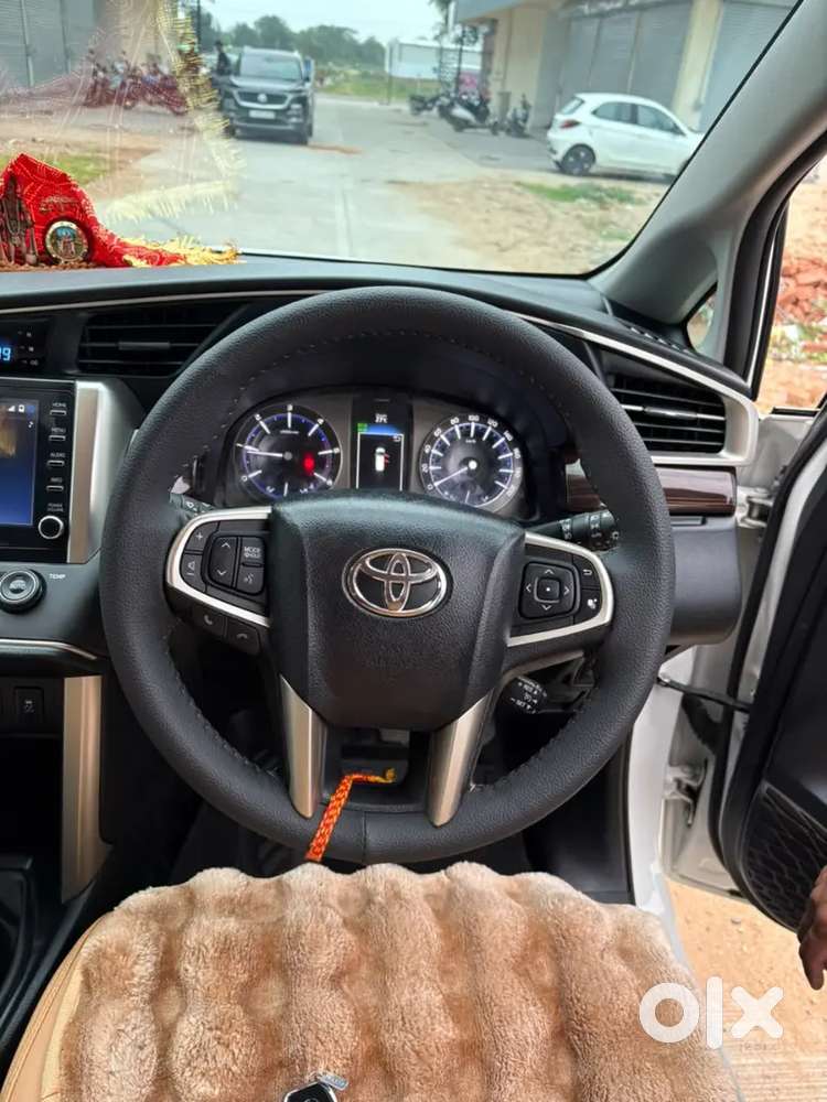 Toyota Innova Crysta 2024 Diesel 33000 Km Driven