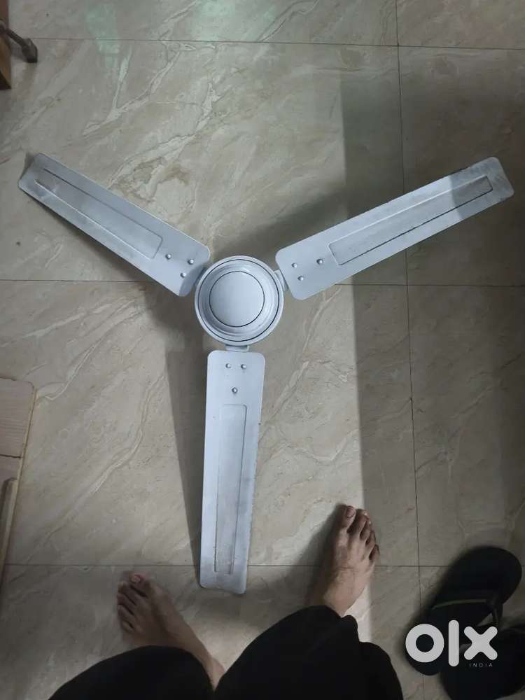 2 crompton ceiling fans