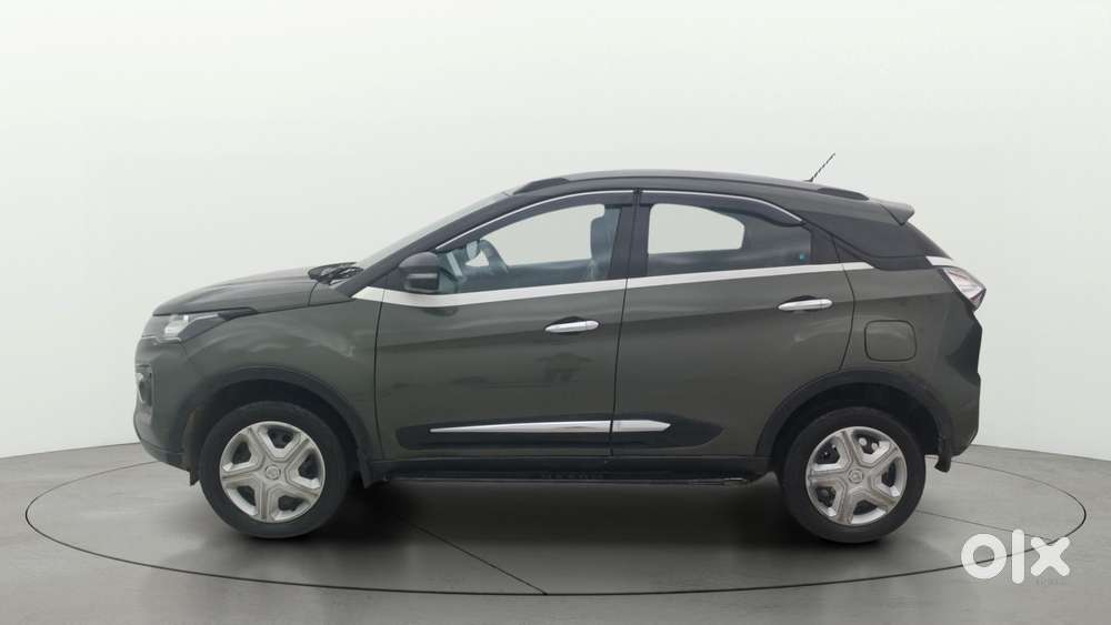 Tata Nexon 1.5 Revotorq Xma Amt (s), 2022, Petrol