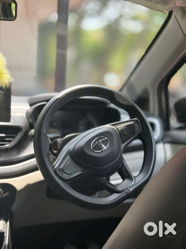 Tata Altroz 2021 Petrol 28000 Km Driven