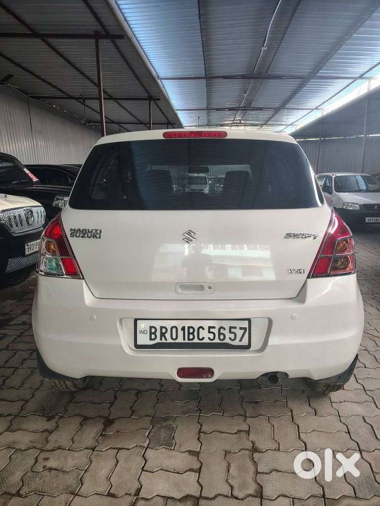 Maruti Suzuki Swift Vxi With Abs, 2011, Petrol