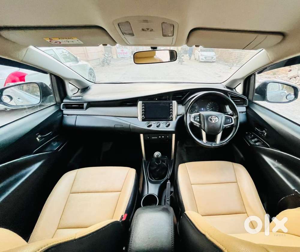 Toyota Innova Crysta 2.4 G Mt 7 Str, 2024, Diesel