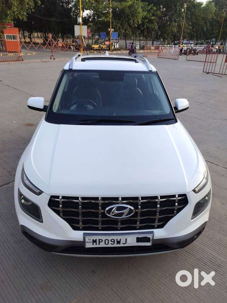 Hyundai Venue Sx (o) Mt 1.5 Diesel, 2021, Diesel