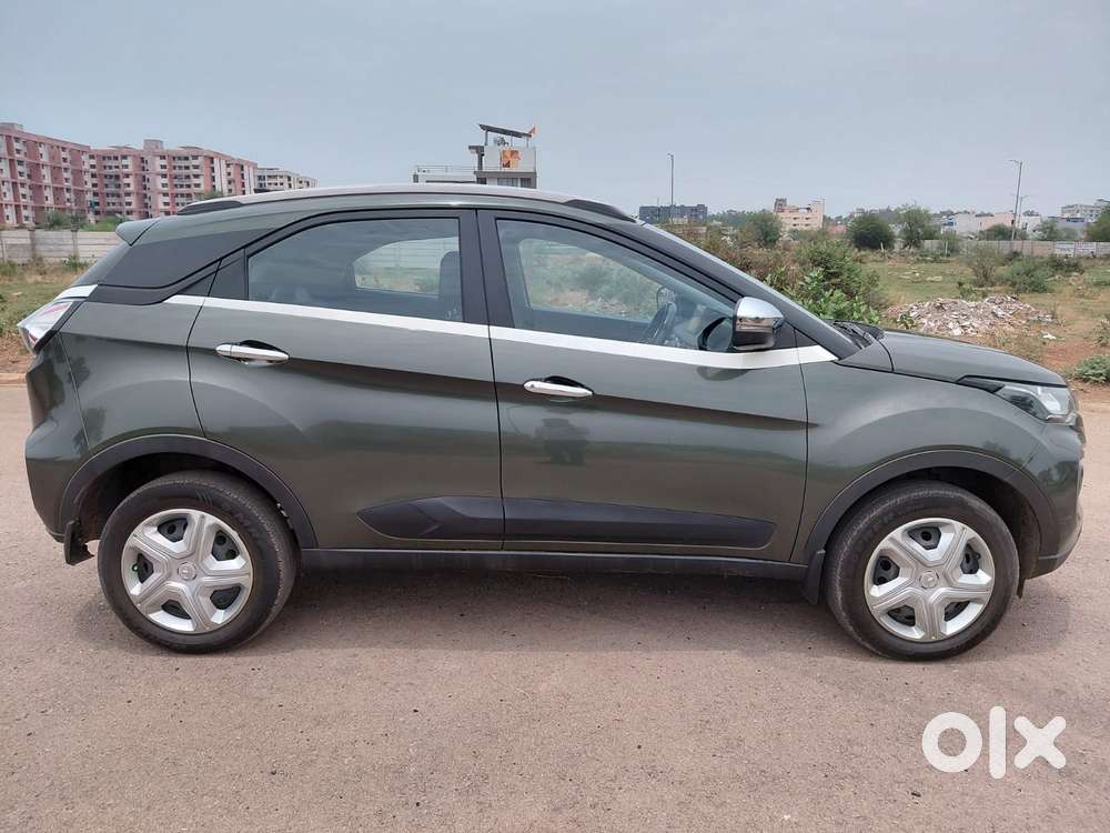 Tata Nexon 1.2 Revotron Xm (s), 2021, Petrol