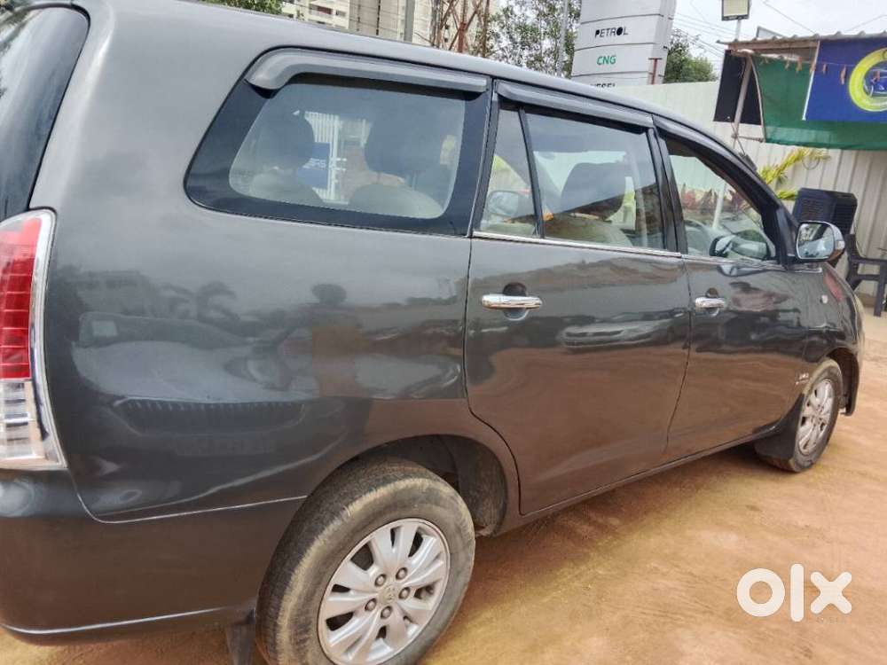 Toyota Innova 2.5 V 7 Str, 2010, Diesel