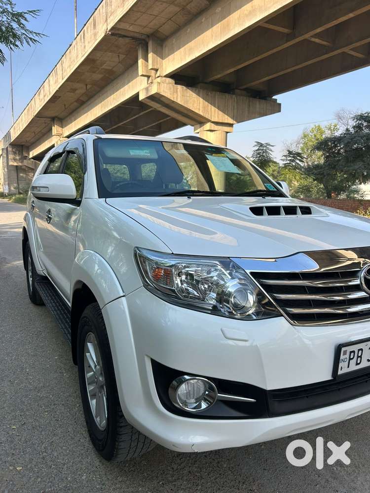 Toyota Fortuner 4x2 At 2.8 Diesel, 2015, Diesel