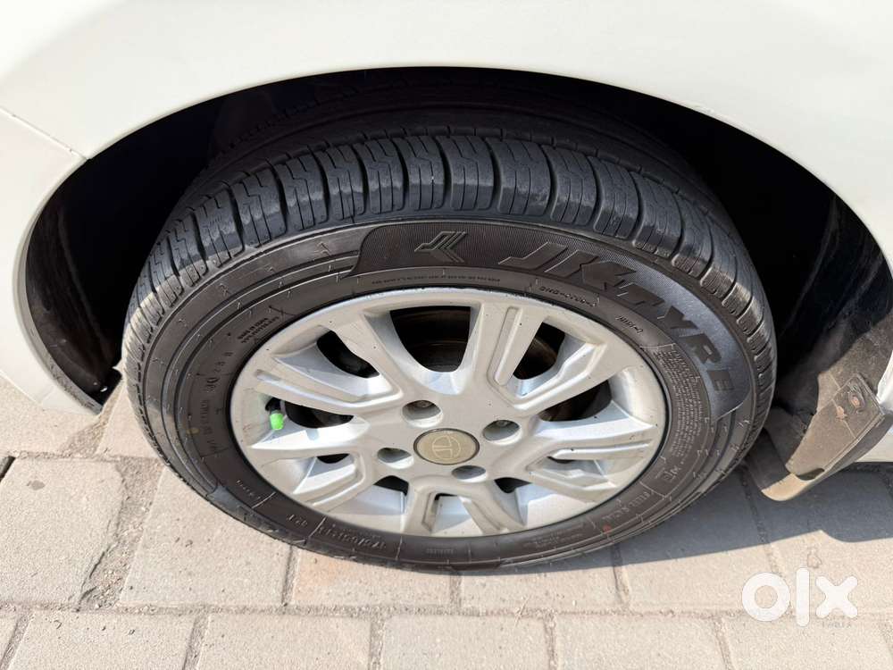 Tata Tiago Xz, 2017, Petrol