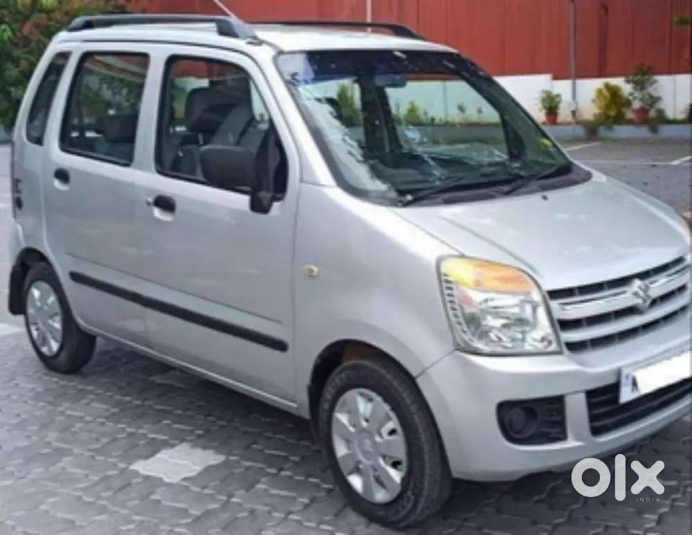 Maruti Suzuki Wagon R Petrol + Lpg Silver Colour