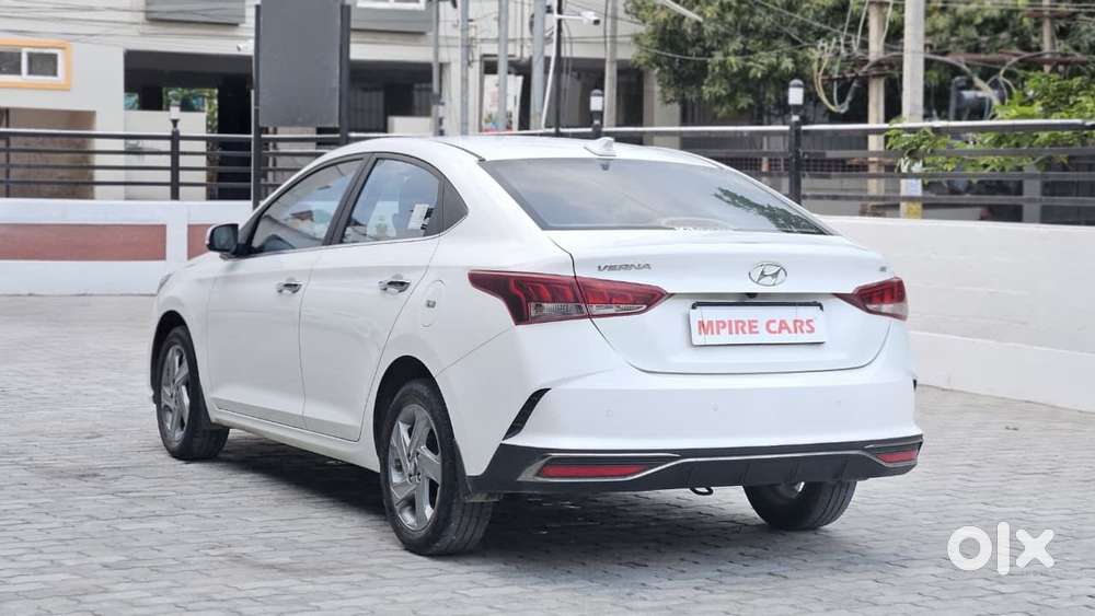 Hyundai Verna 1.5 Sx Petrol Mt, 2022, Petrol