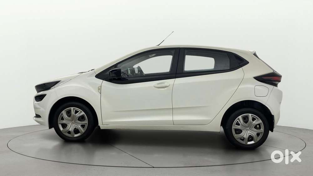 Tata Altroz Xm Plus Petrol, 2023, Petrol