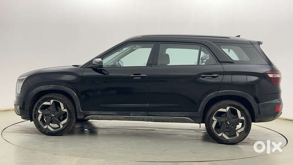 Hyundai Alcazar Platinum 7 Str 1.5 Turbo Petrol Adventure, 2023, Pet..