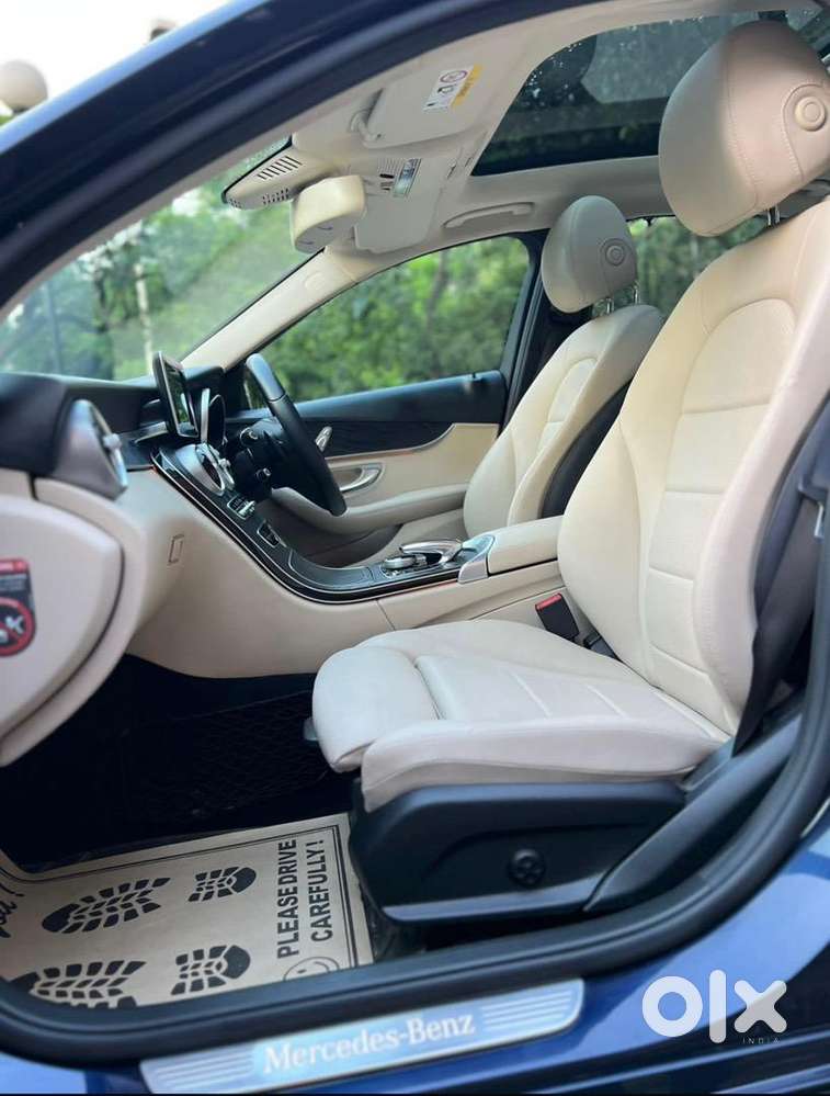 Mercedes-benz C-class 2018 Diesel ,dark Blue Colour,well Maintaned
