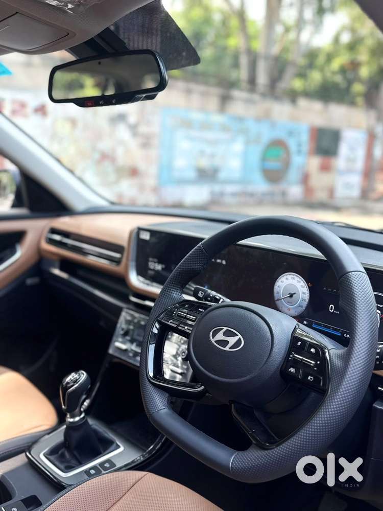 Hyundai Alcazar Platinum, 2024, Petrol
