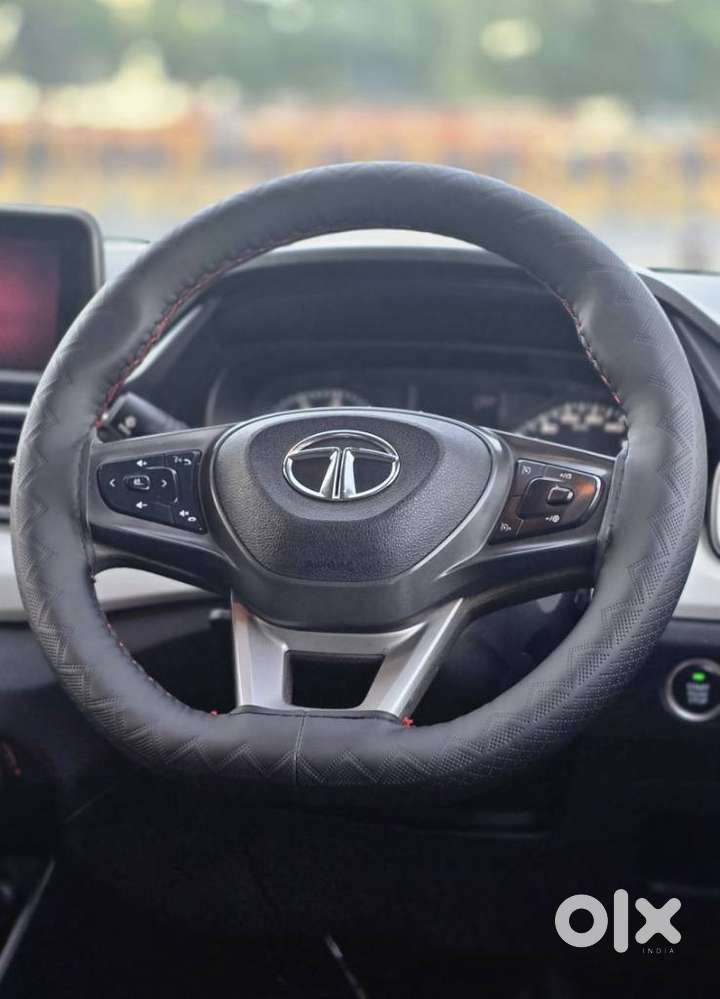 Tata Punch Accomplished Mt Sunroof, 2022, Petrol